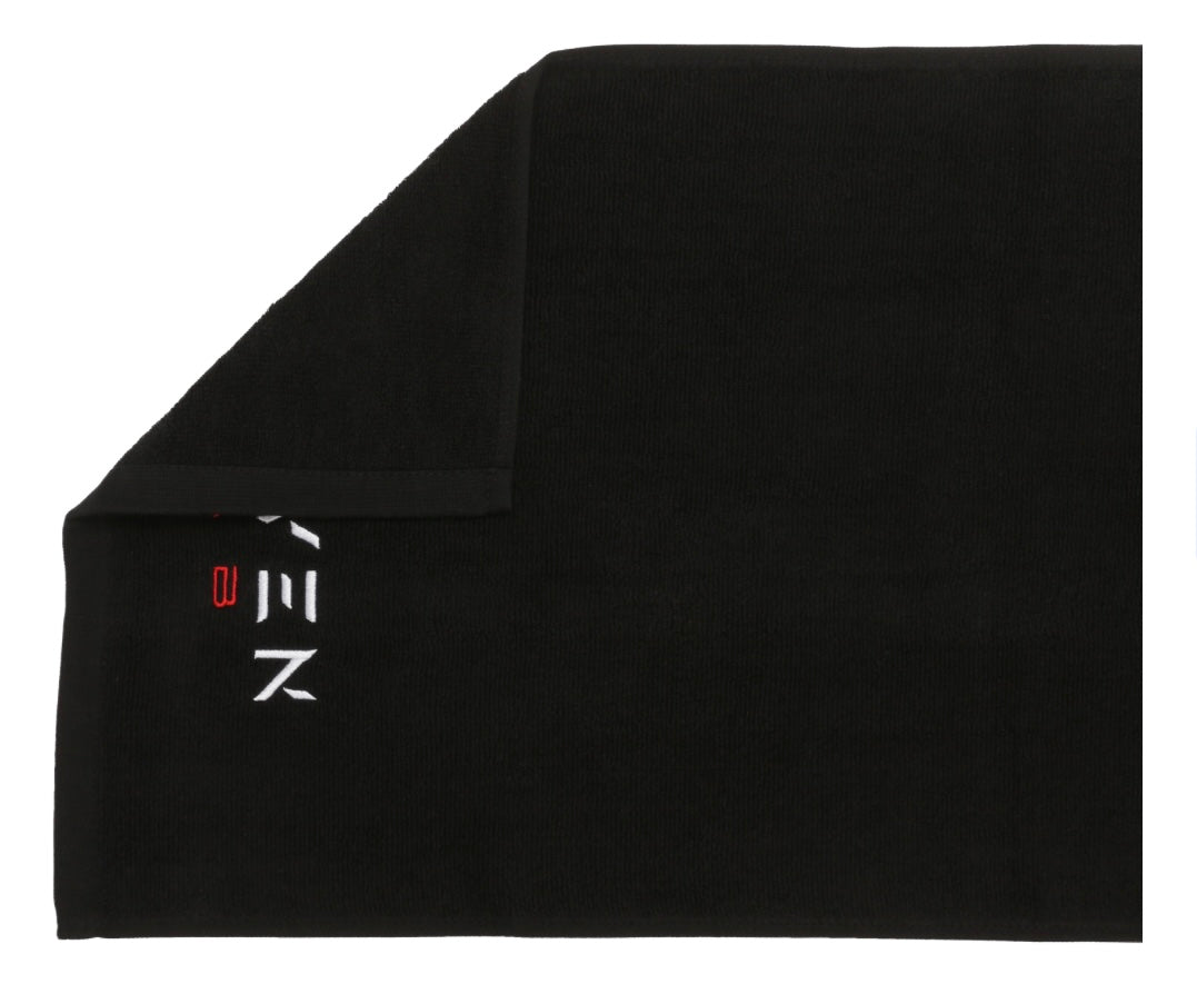 BLACK WORKOUT TOWEL (Limited Edition)